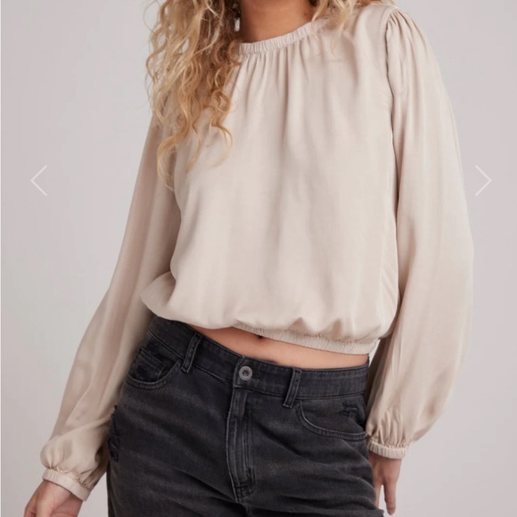 Bella Dahl Satin Shirred Top - Picture 2 of 6